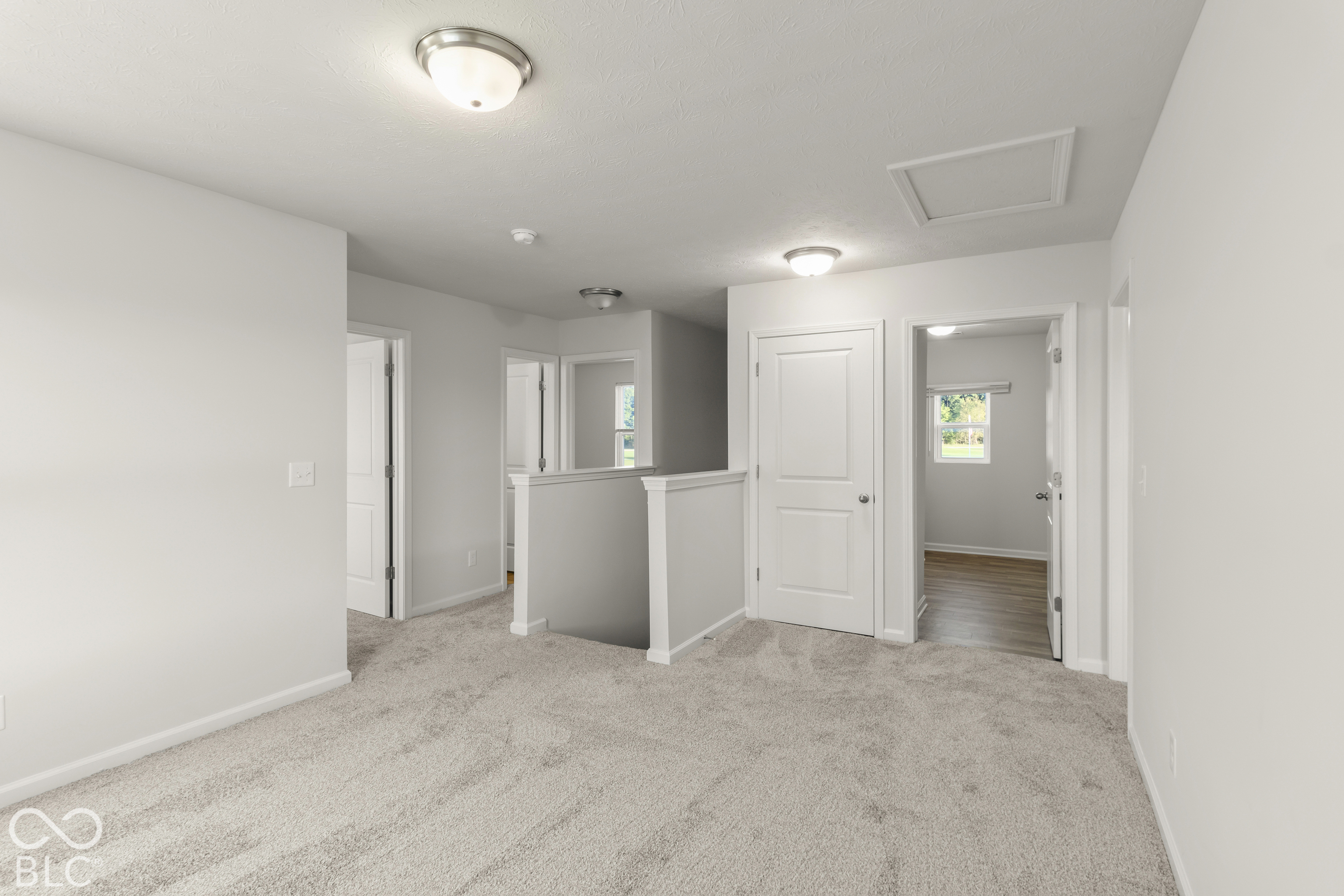 1514 E Holly