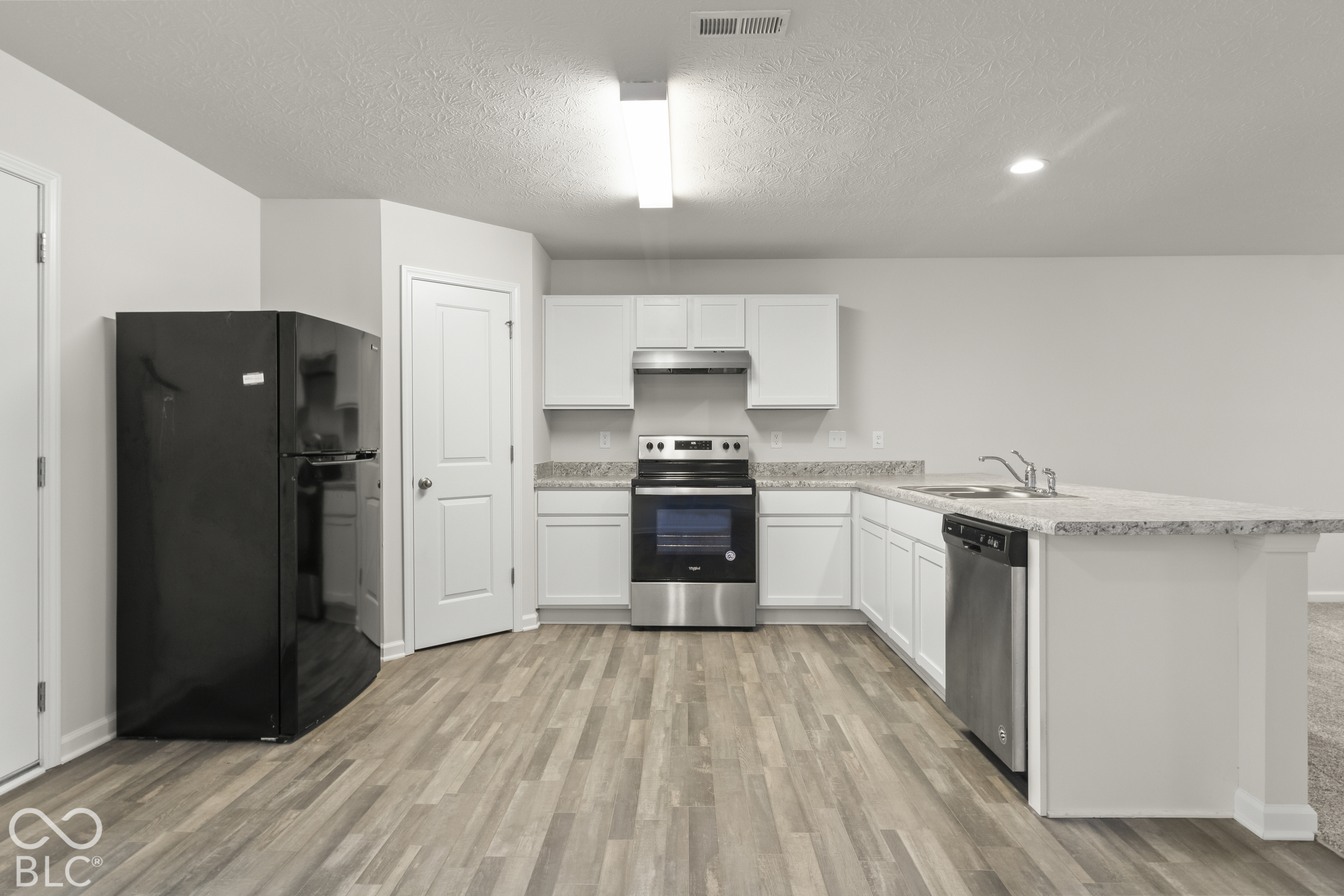 1514 E Holly