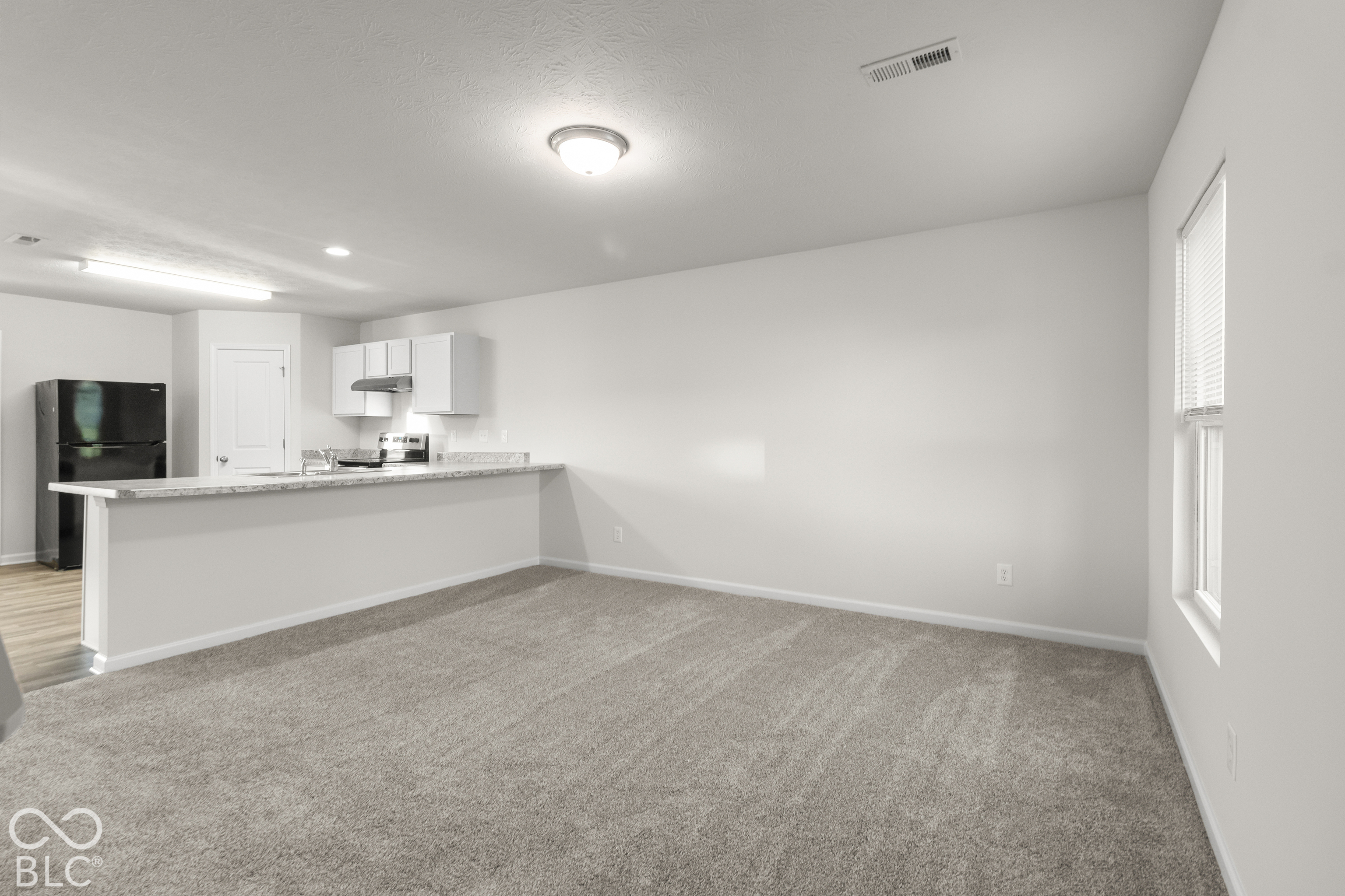 1514 E Holly