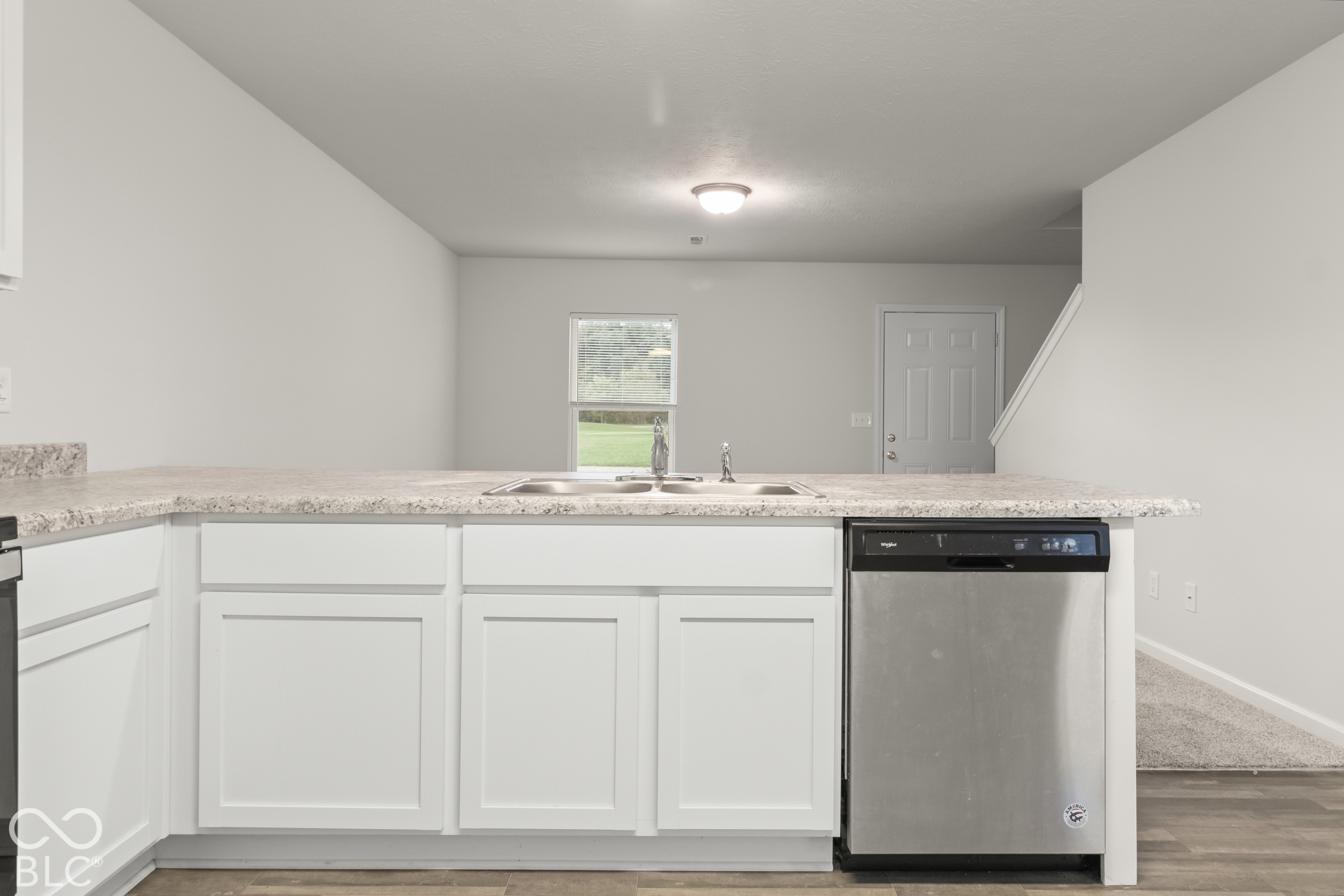 1514 E Holly