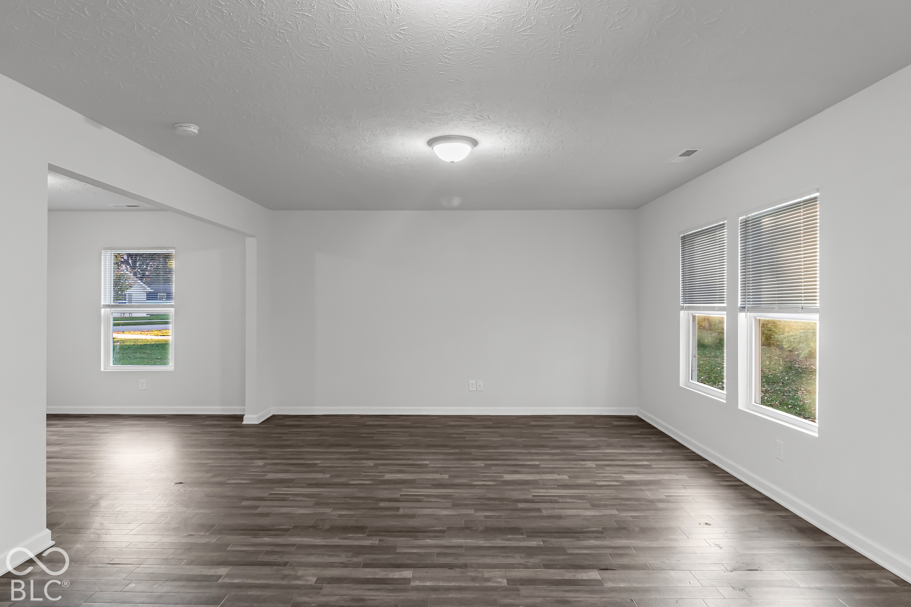 2632 S Crane Pond