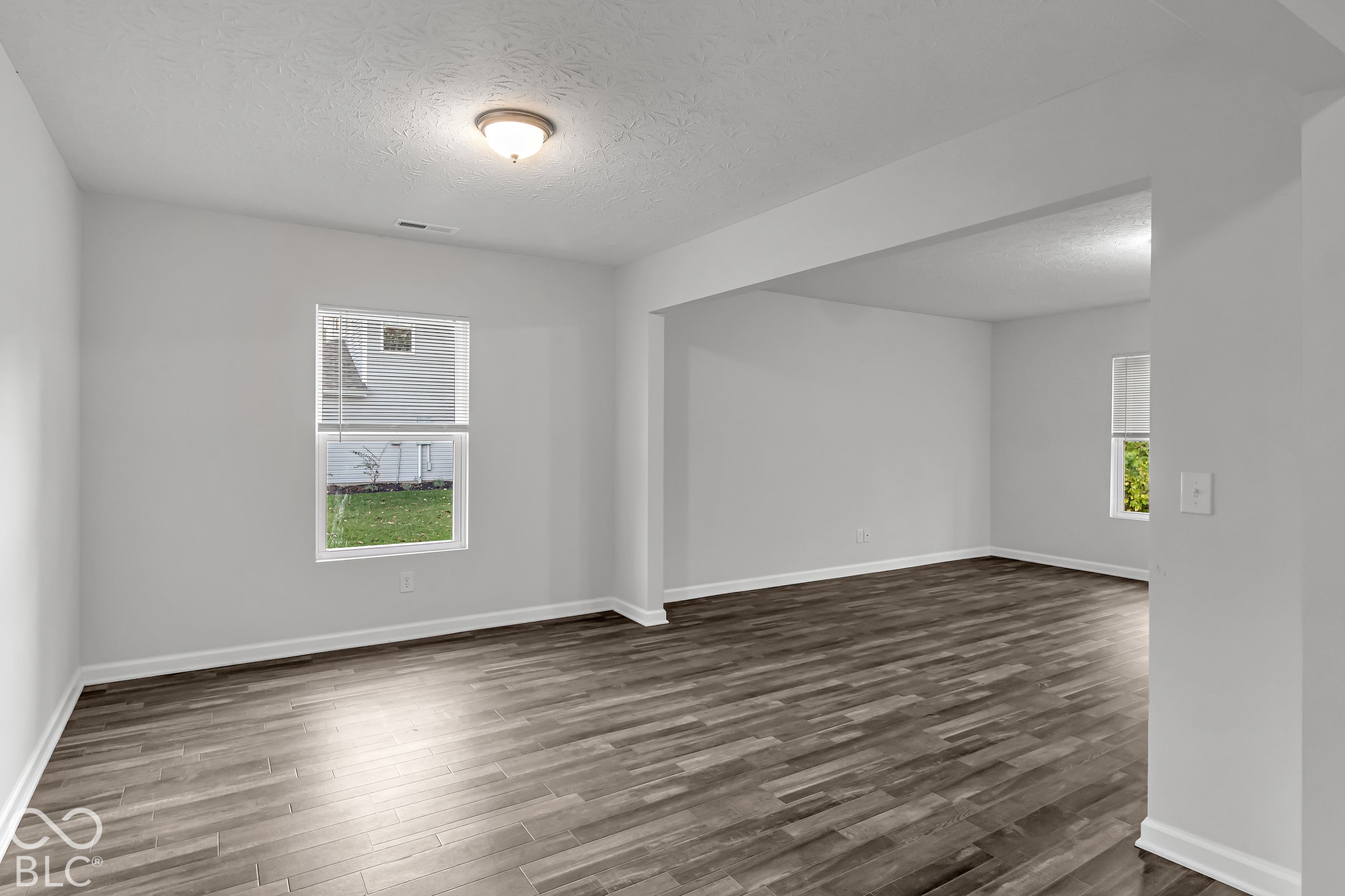 2632 S Crane Pond