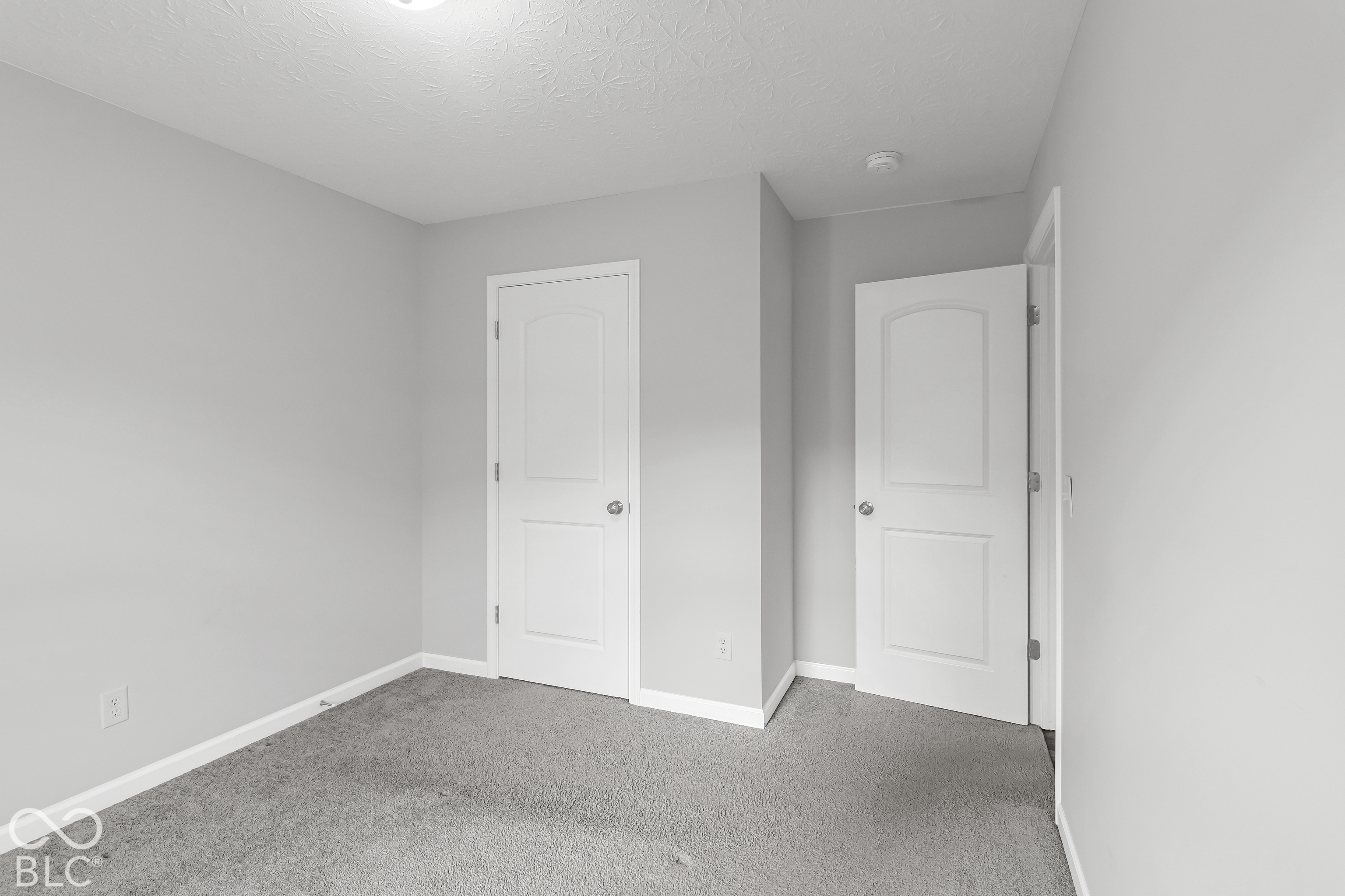 2632 S Crane Pond