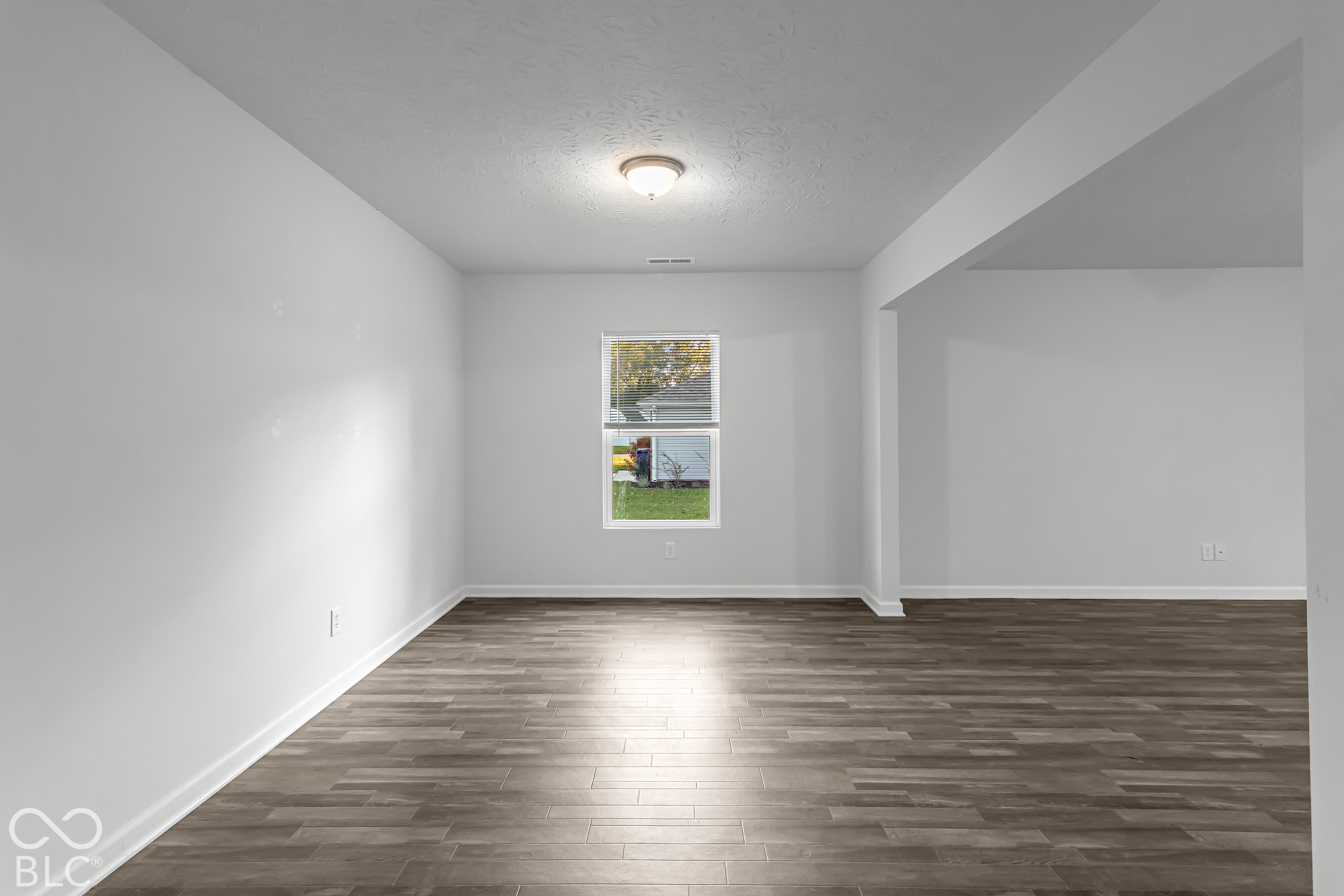 2632 S Crane Pond
