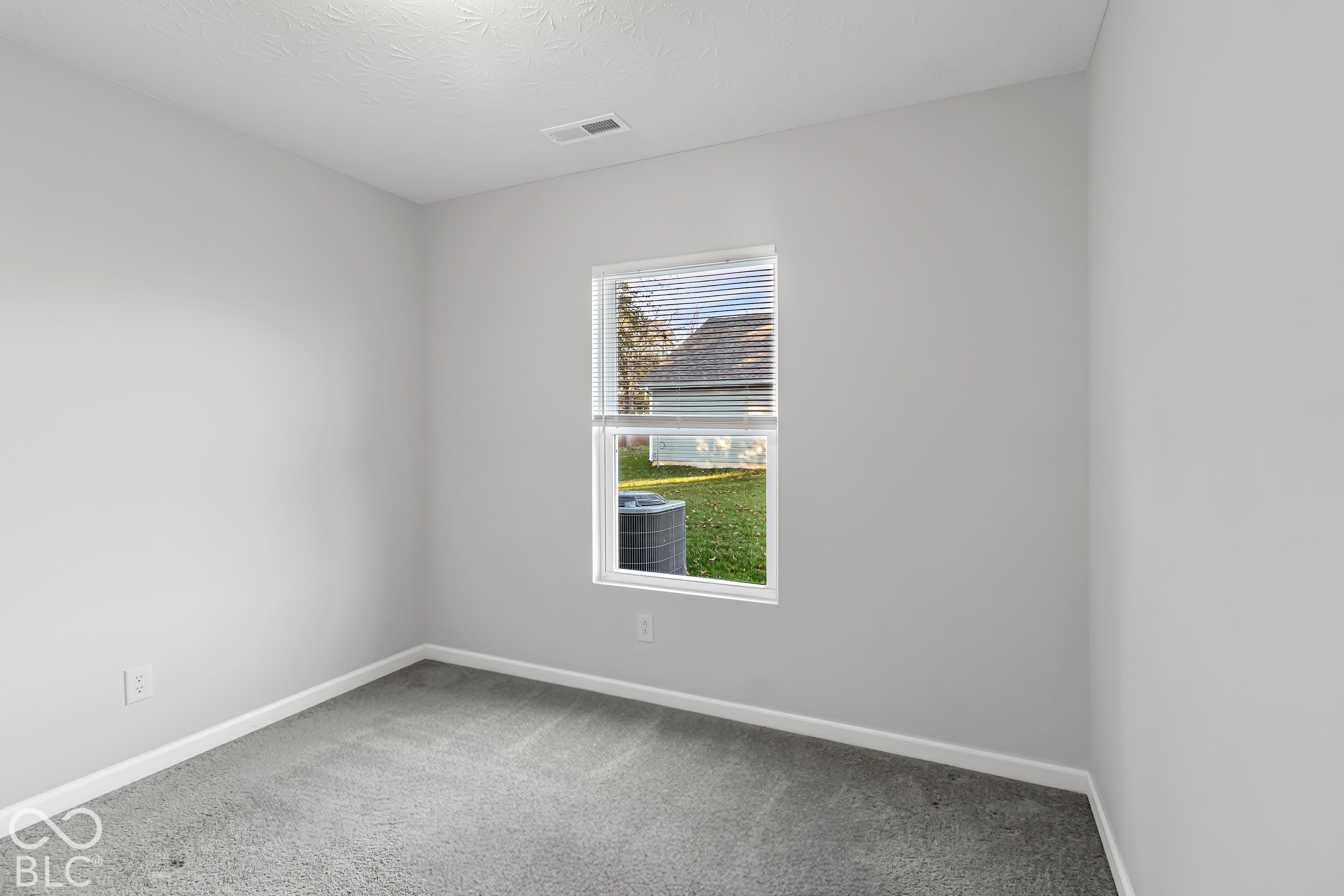 2632 S Crane Pond