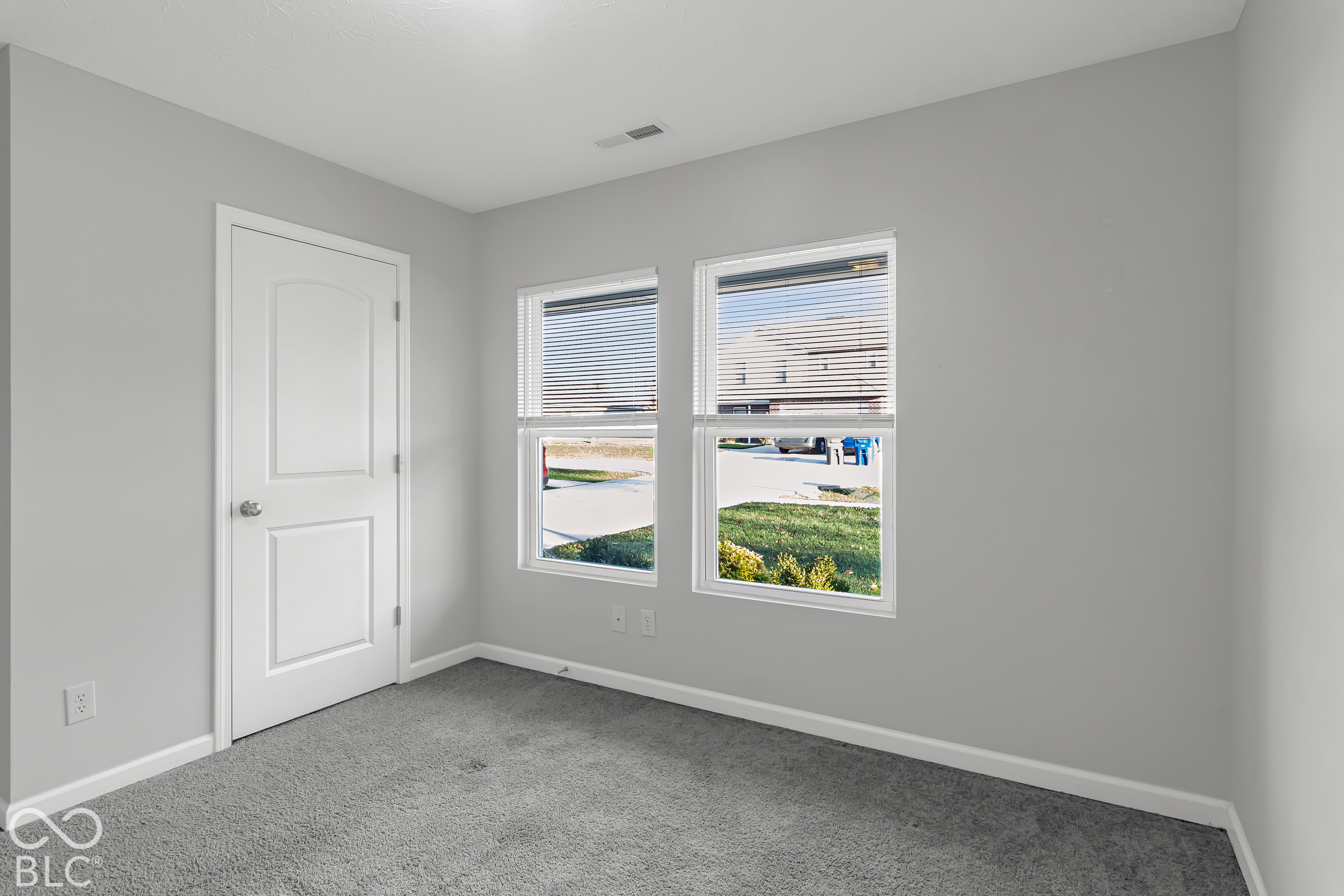 2632 S Crane Pond
