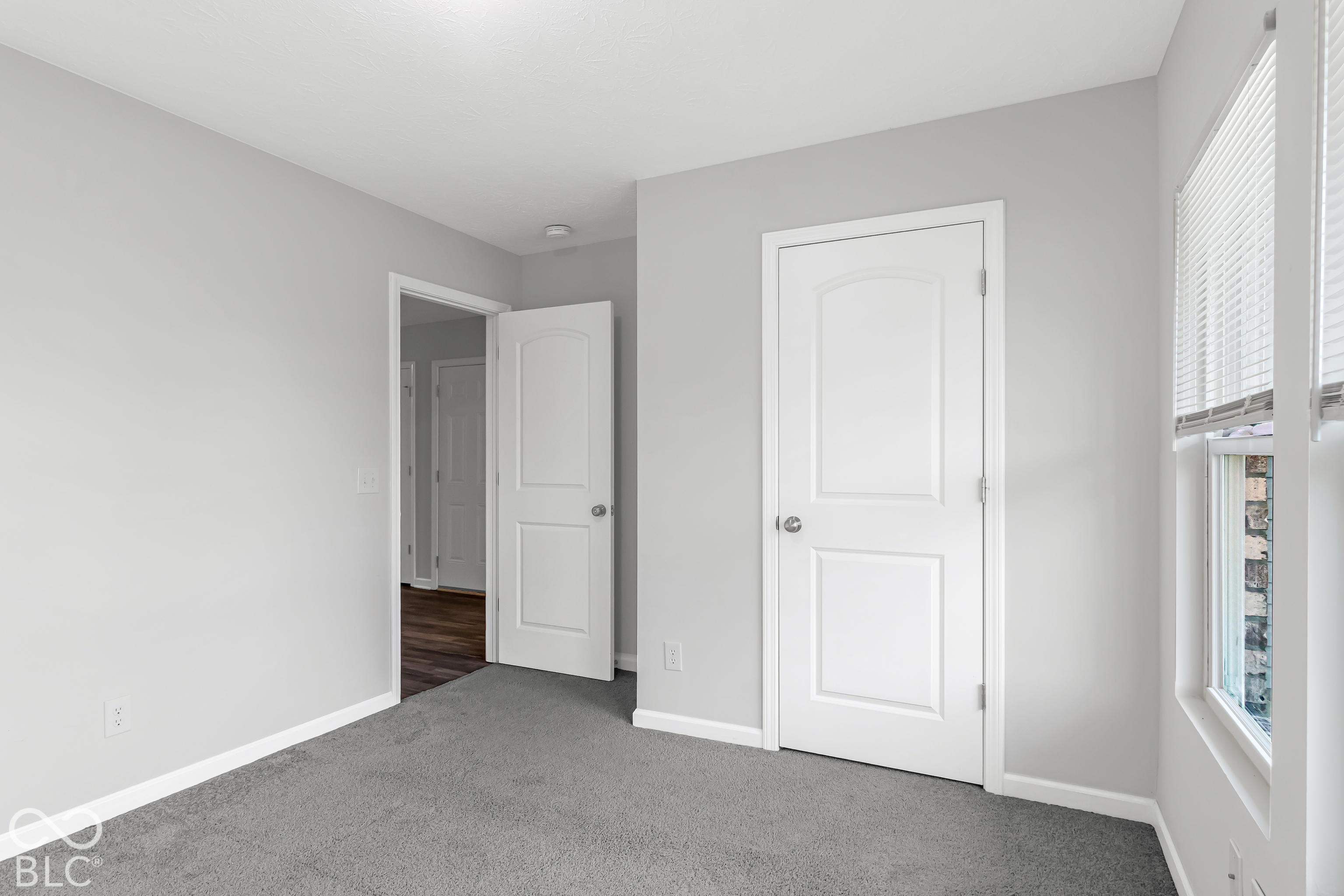 2632 S Crane Pond