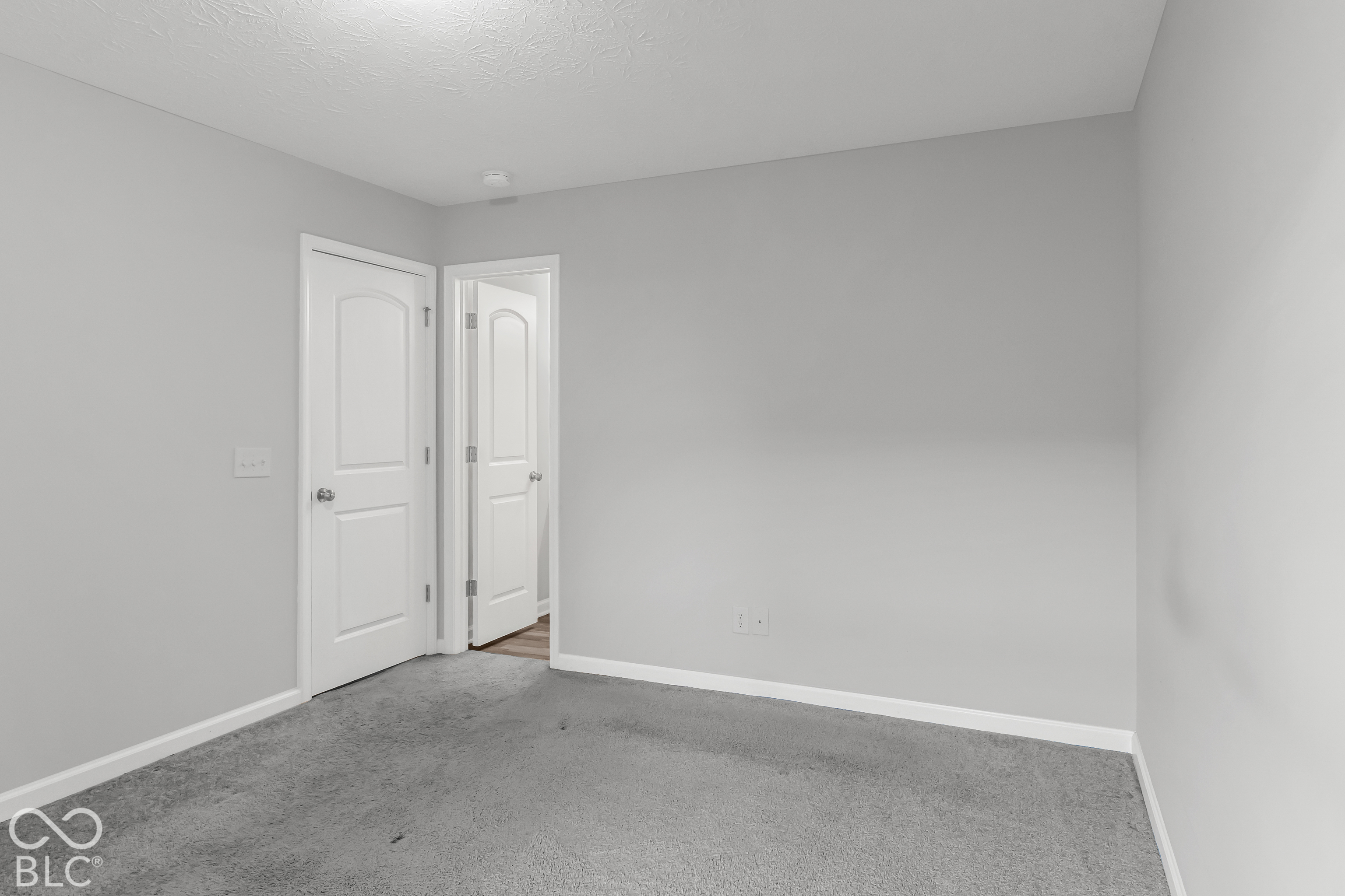 2632 S Crane Pond