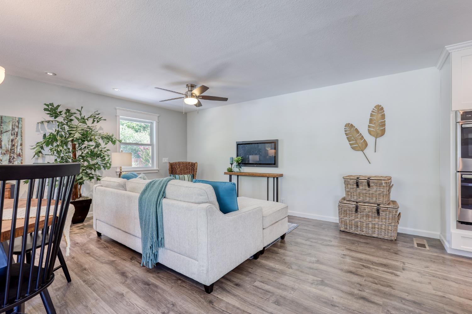 8266 Royall Oaks Drive