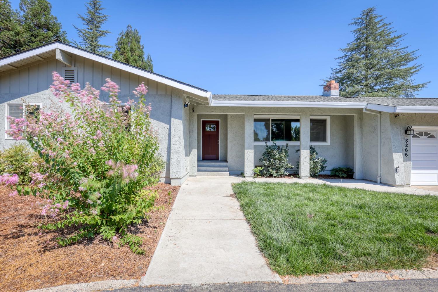 8266 Royall Oaks Drive