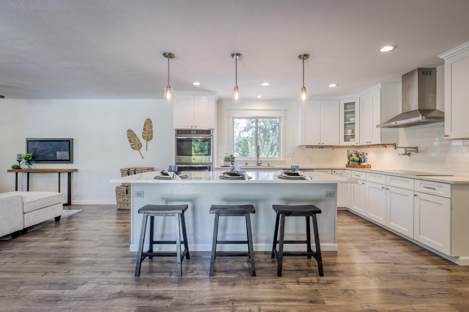 8266 Royall Oaks Drive