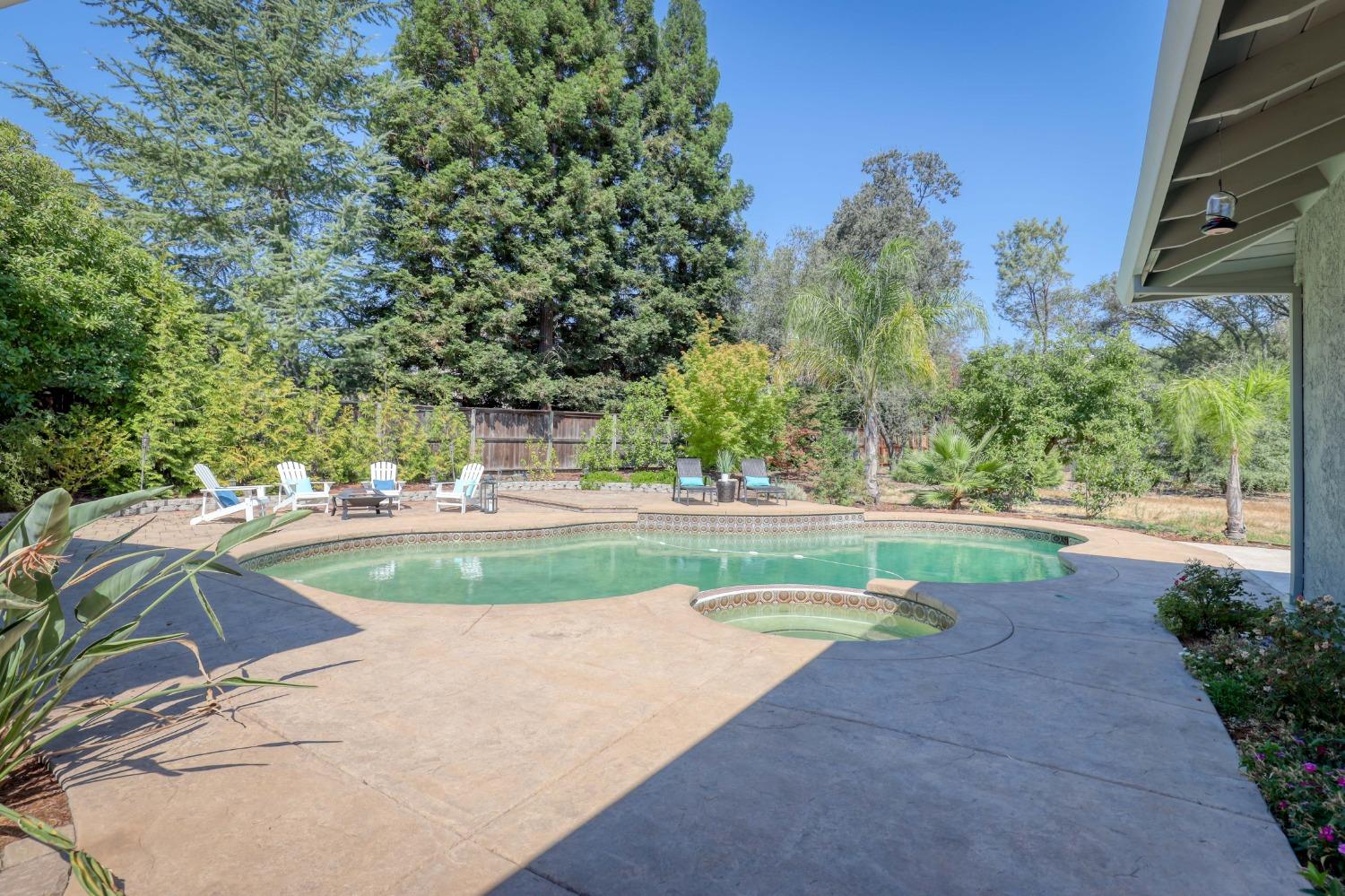 8266 Royall Oaks Drive