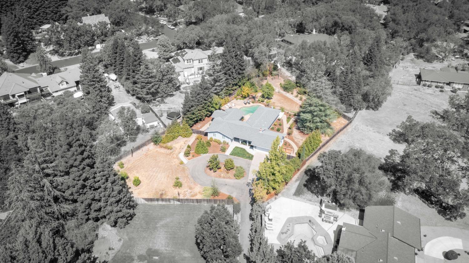 8266 Royall Oaks Drive