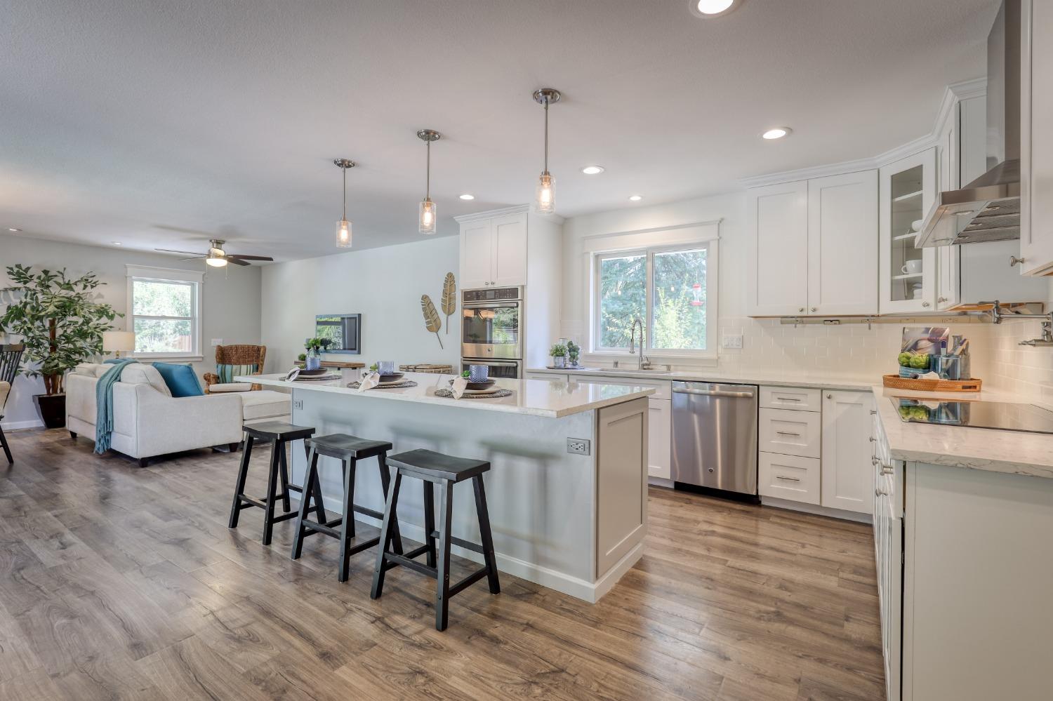 8266 Royall Oaks Drive