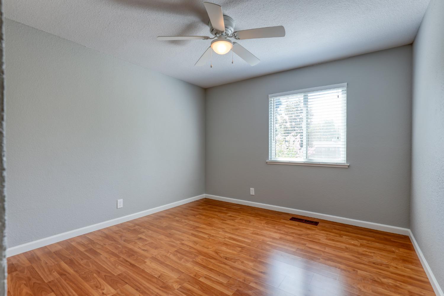 8266 Royall Oaks Drive
