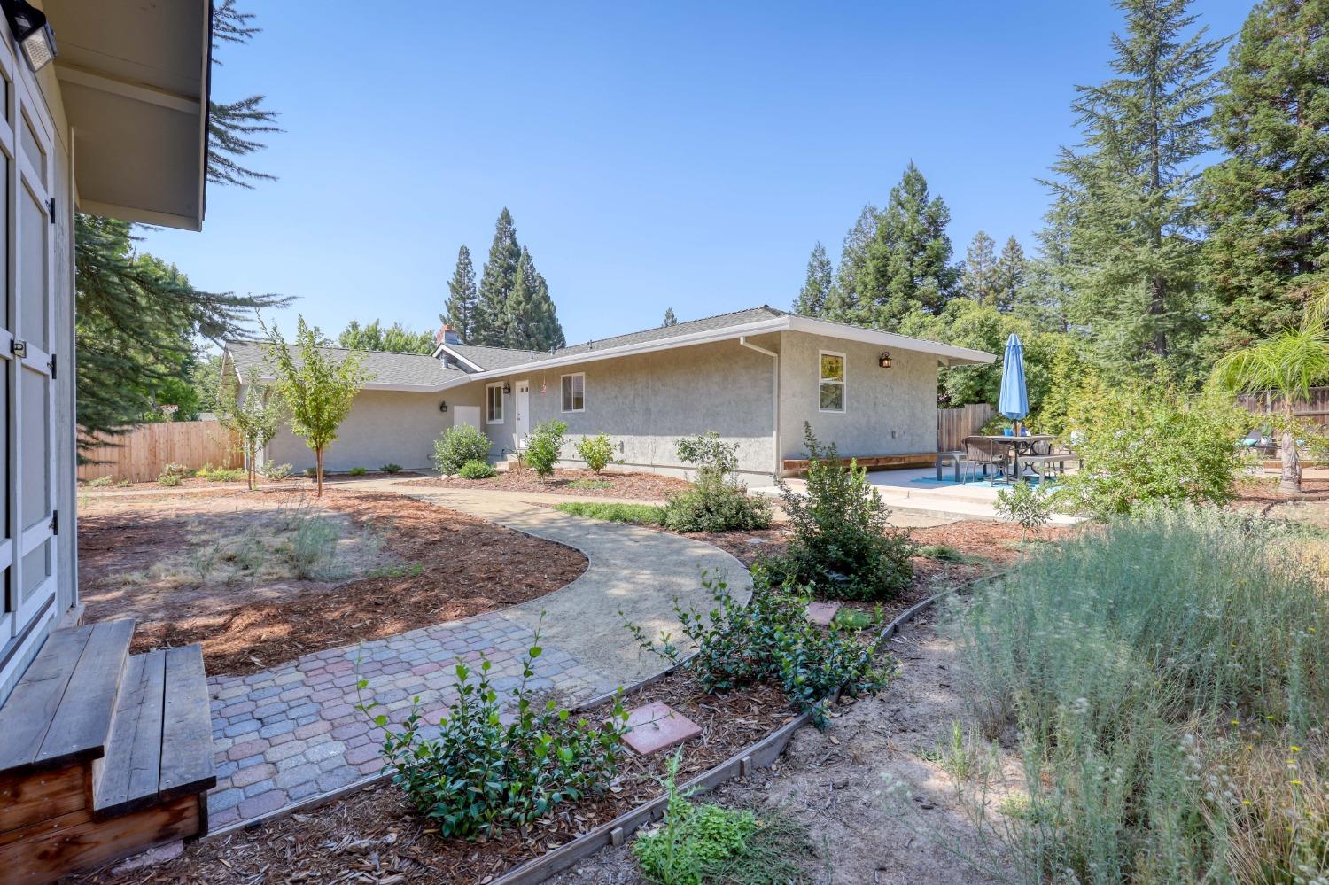 8266 Royall Oaks Drive