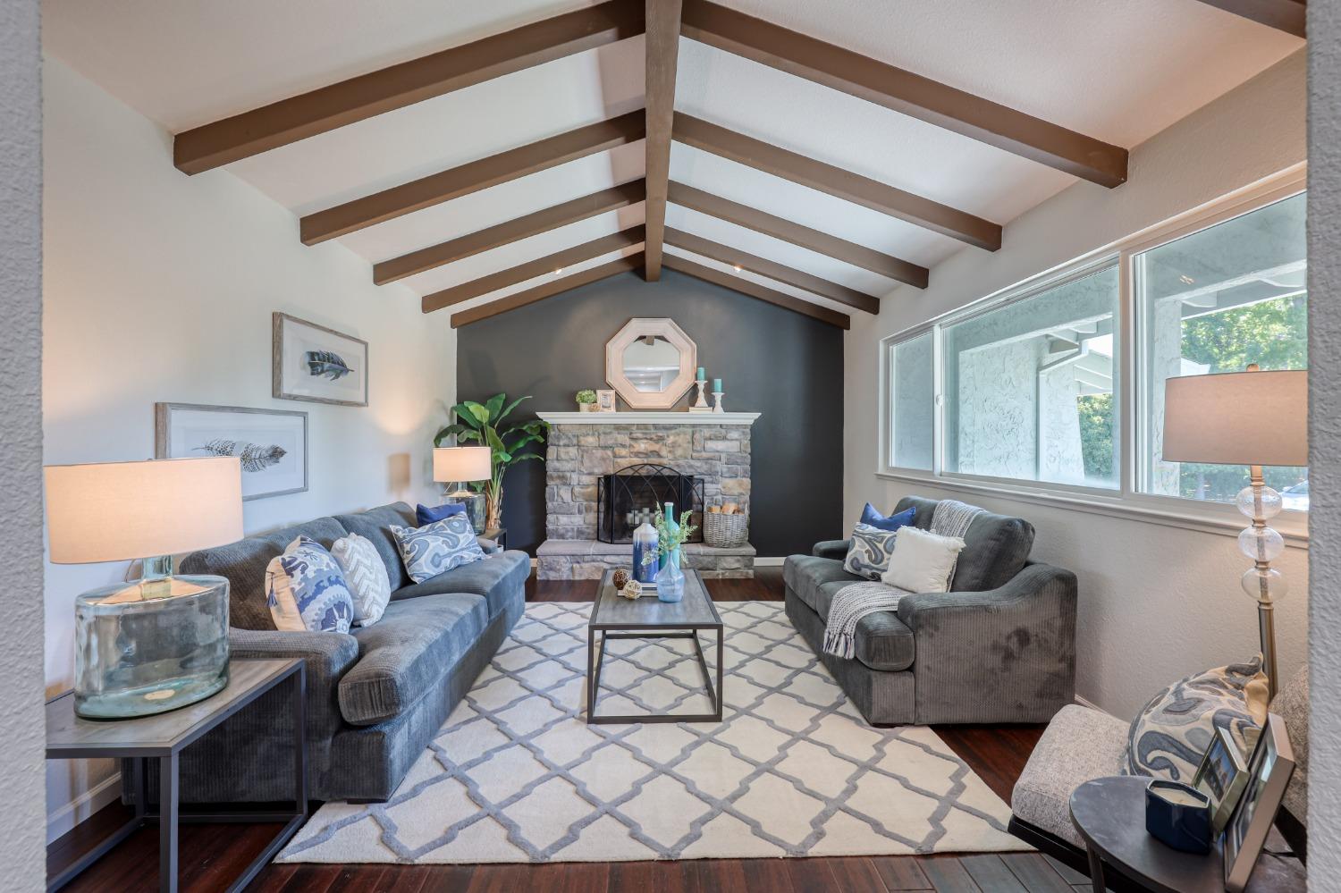 8266 Royall Oaks Drive