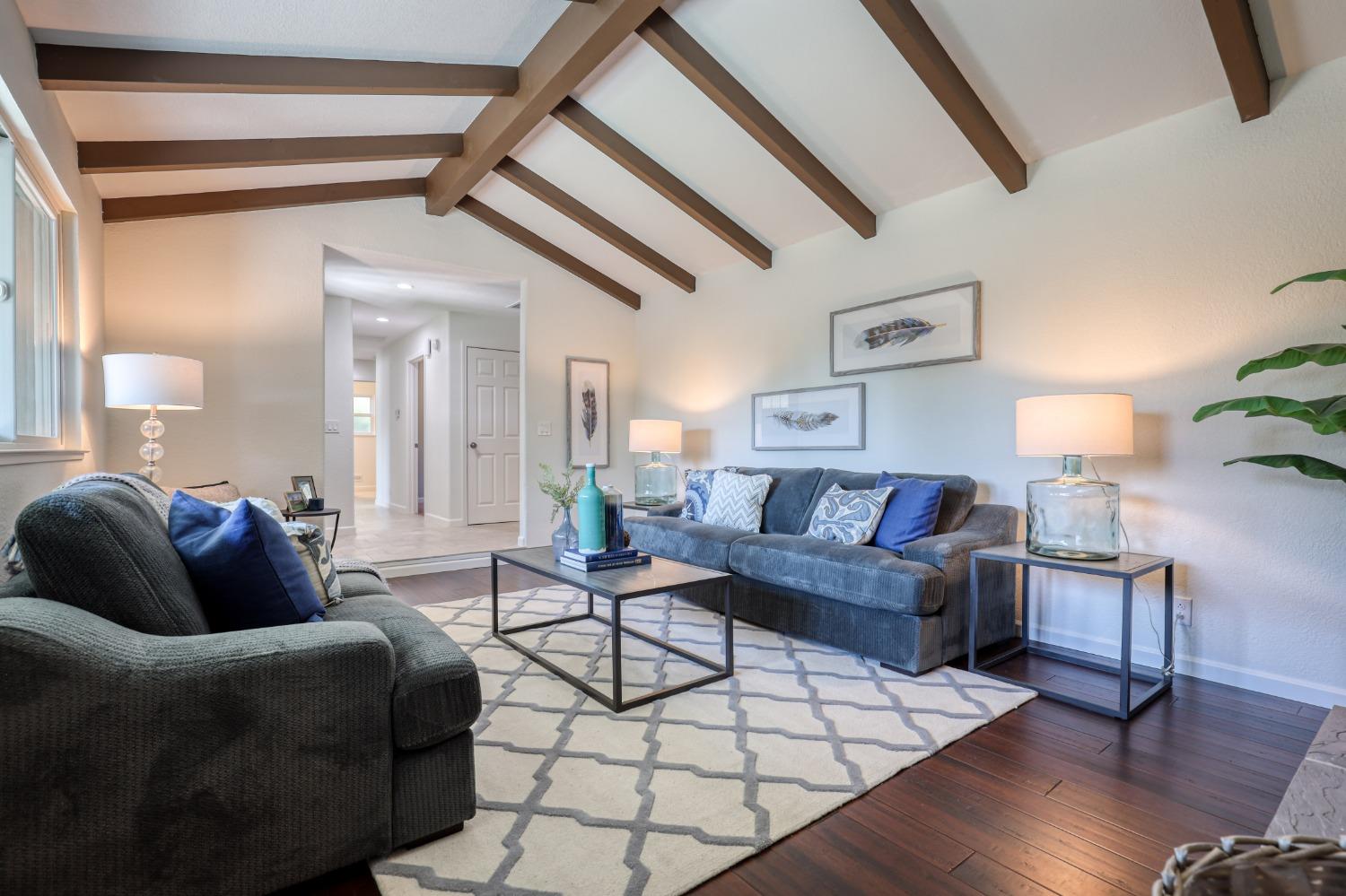 8266 Royall Oaks Drive