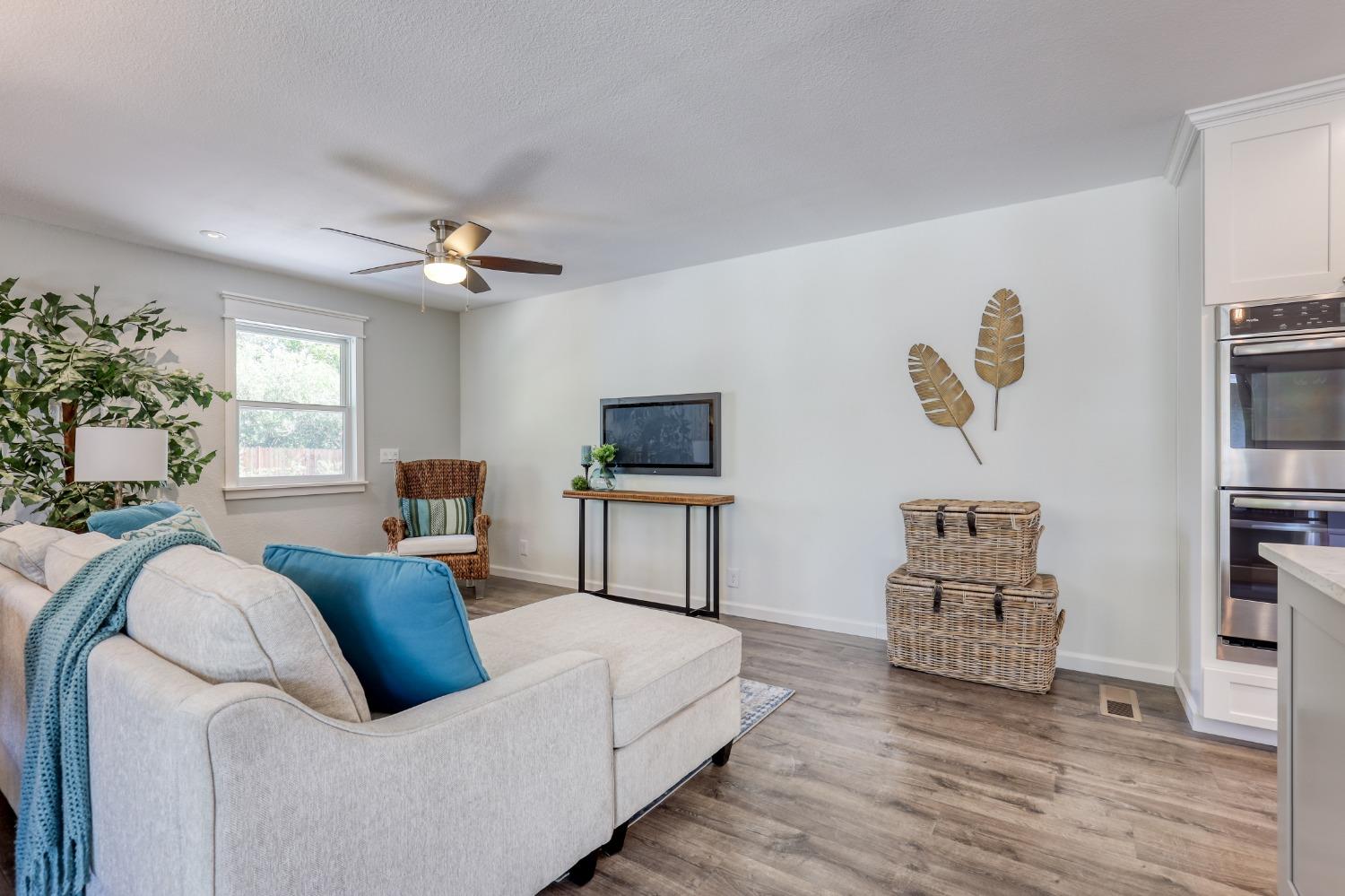 8266 Royall Oaks Drive