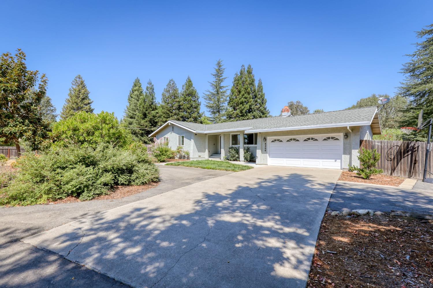 8266 Royall Oaks Drive