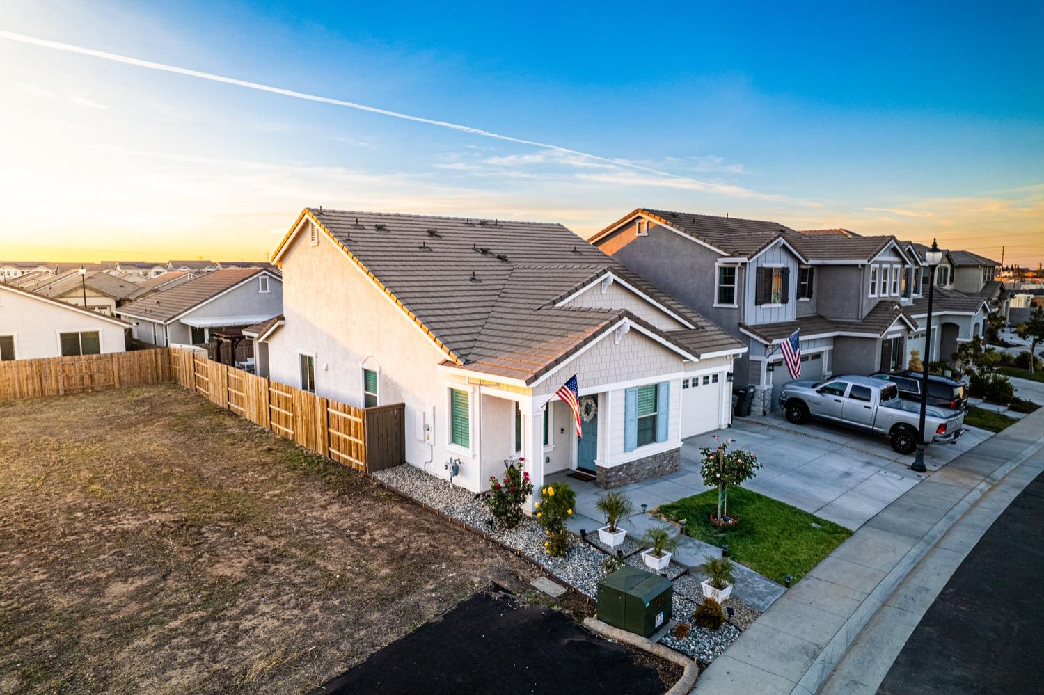 909 Marine Blue Court