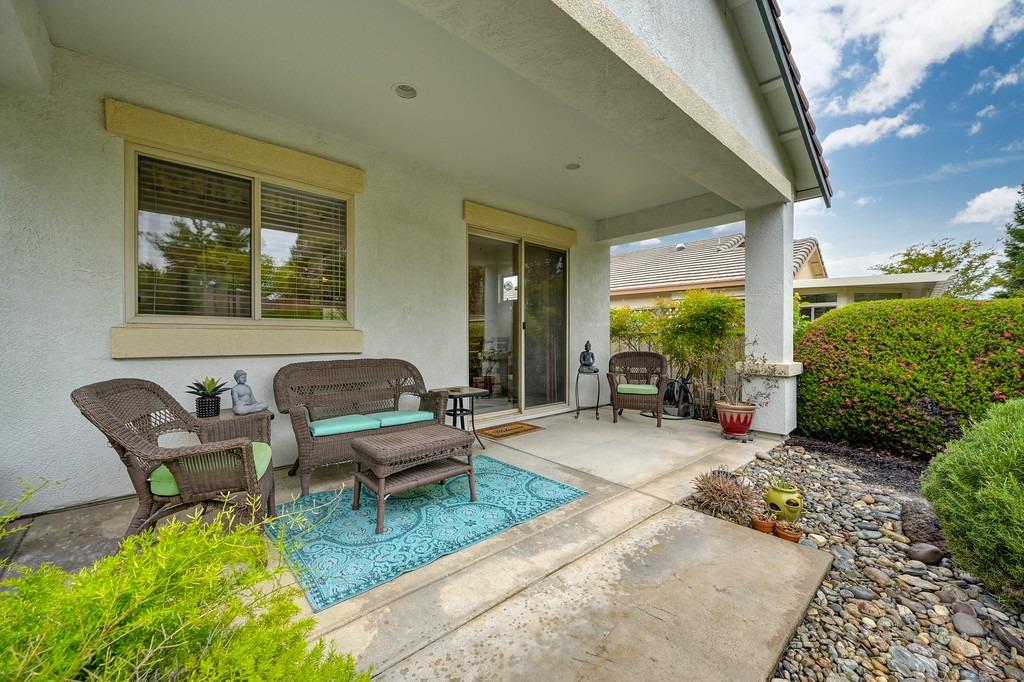 845 Dogwood Loop