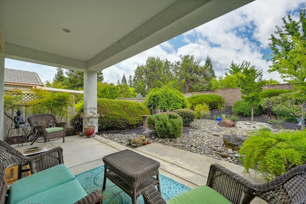 845 Dogwood Loop