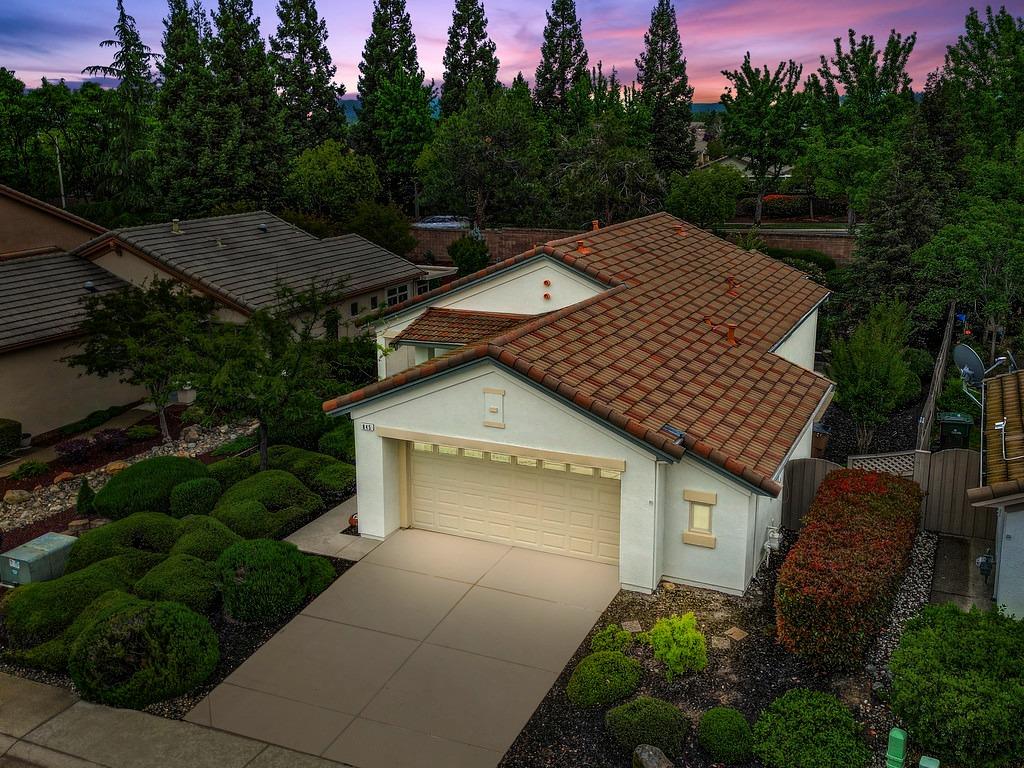 845 Dogwood Loop