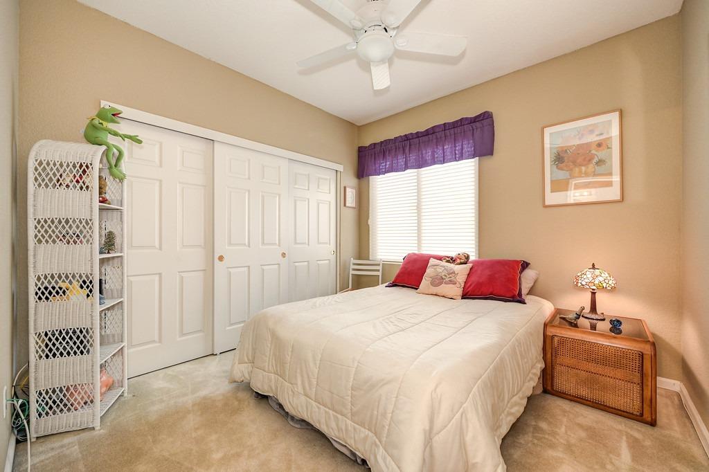 845 Dogwood Loop