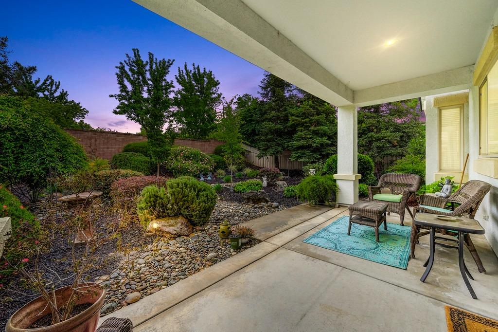 845 Dogwood Loop
