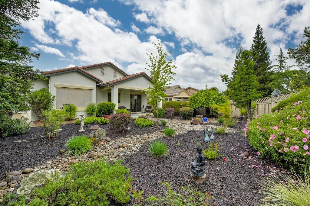845 Dogwood Loop