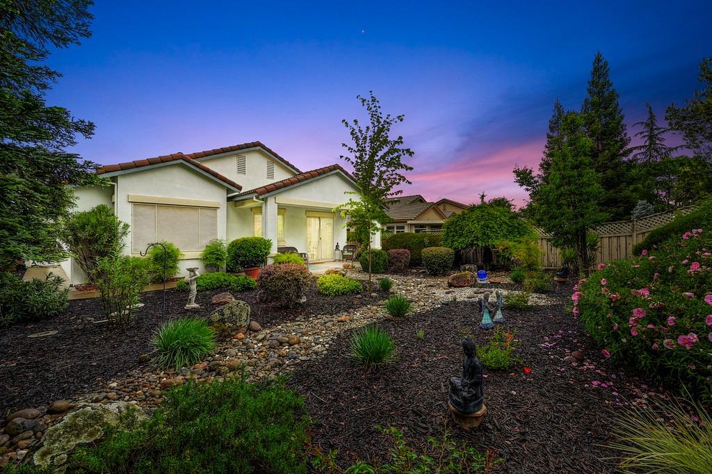 845 Dogwood Loop