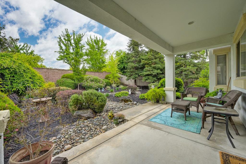 845 Dogwood Loop