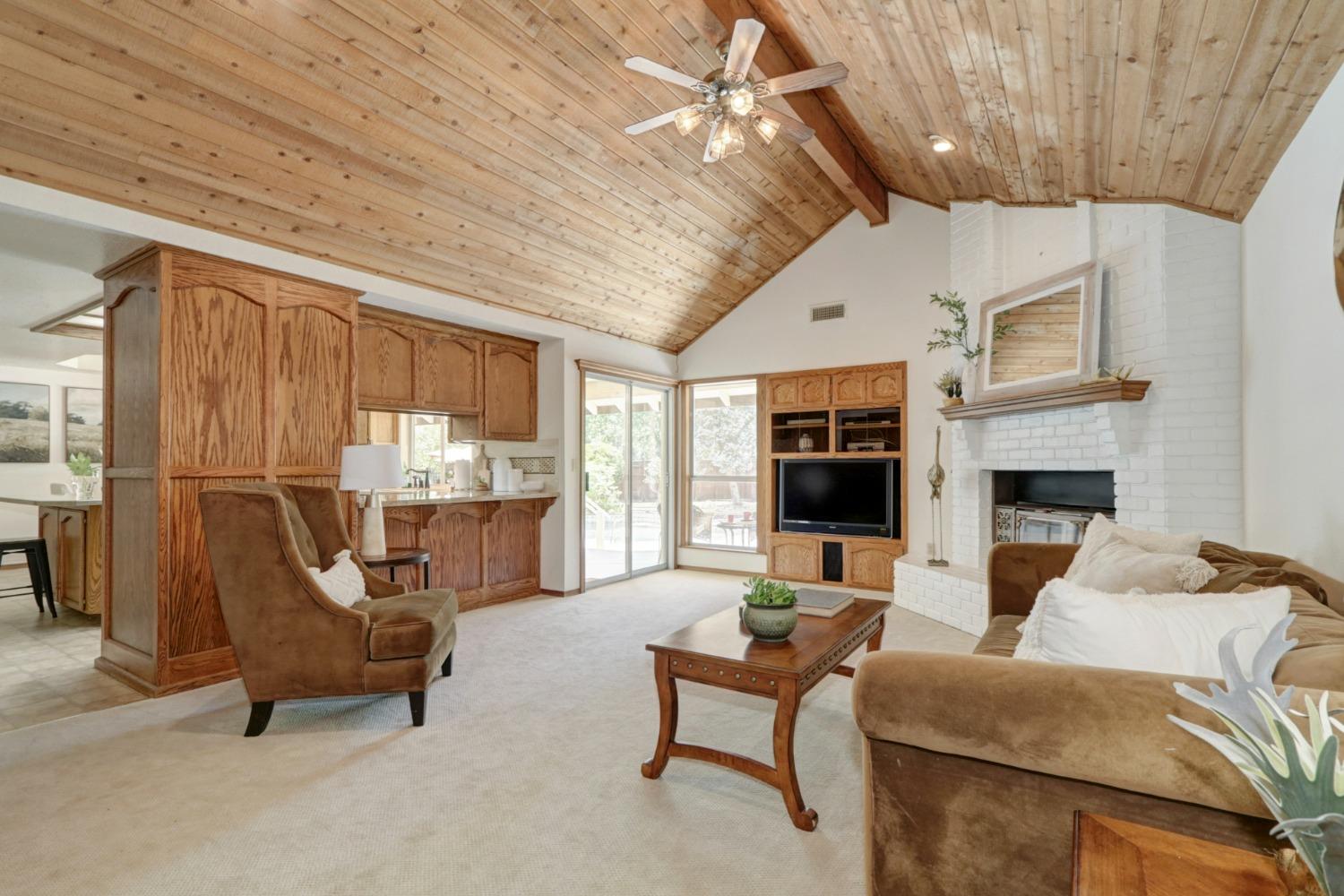 6810 Bell Drive