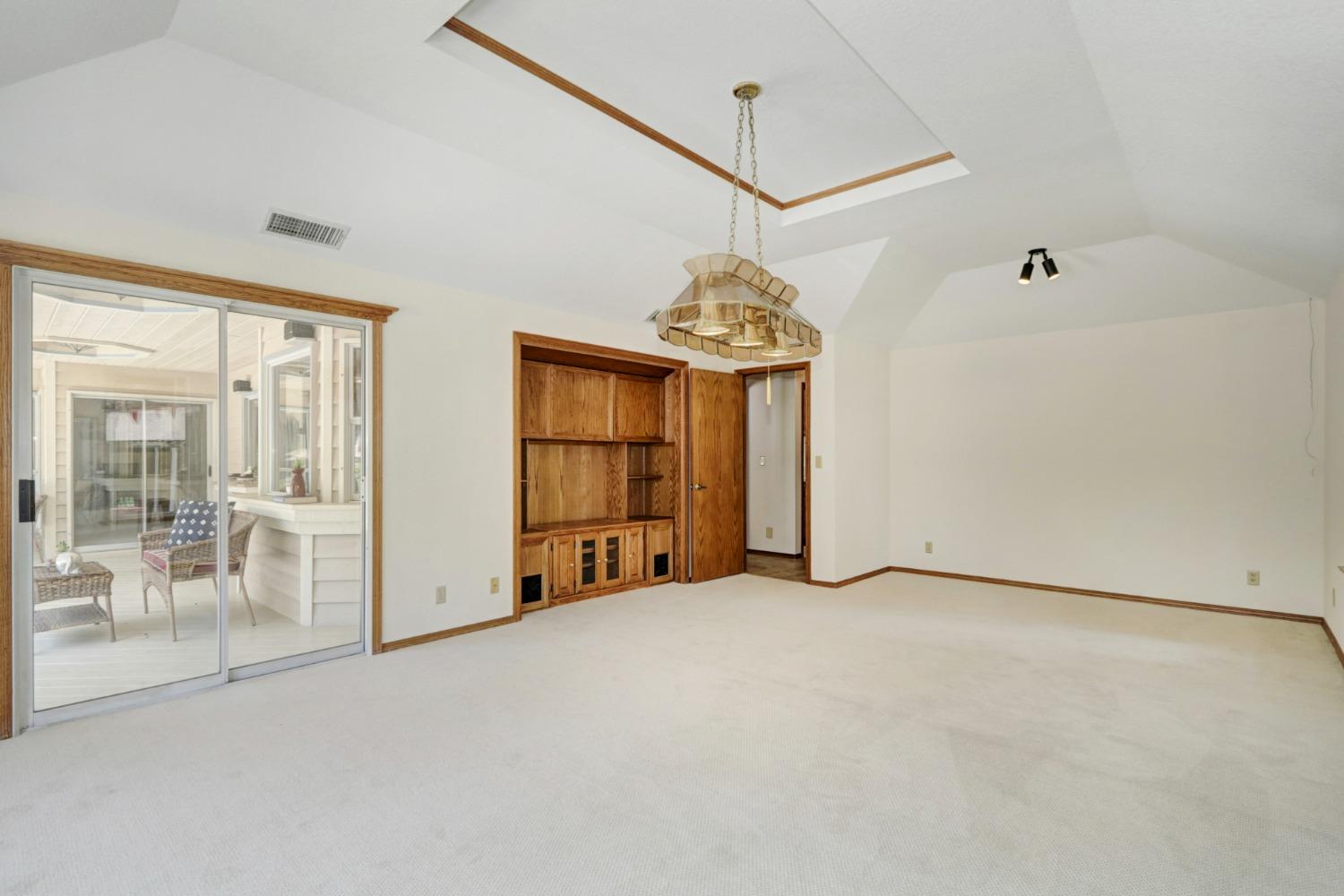 6810 Bell Drive