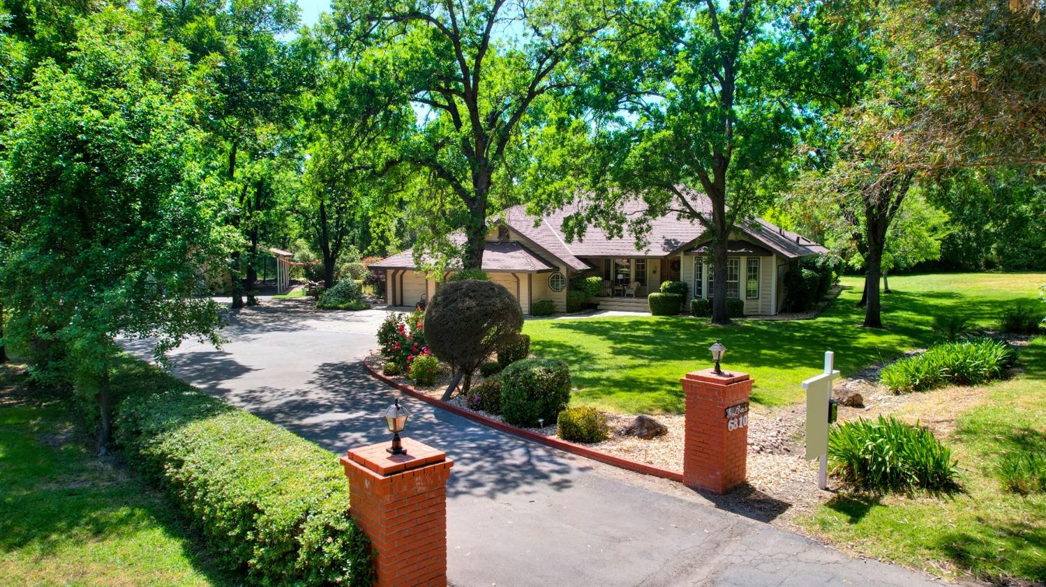 6810 Bell Drive
