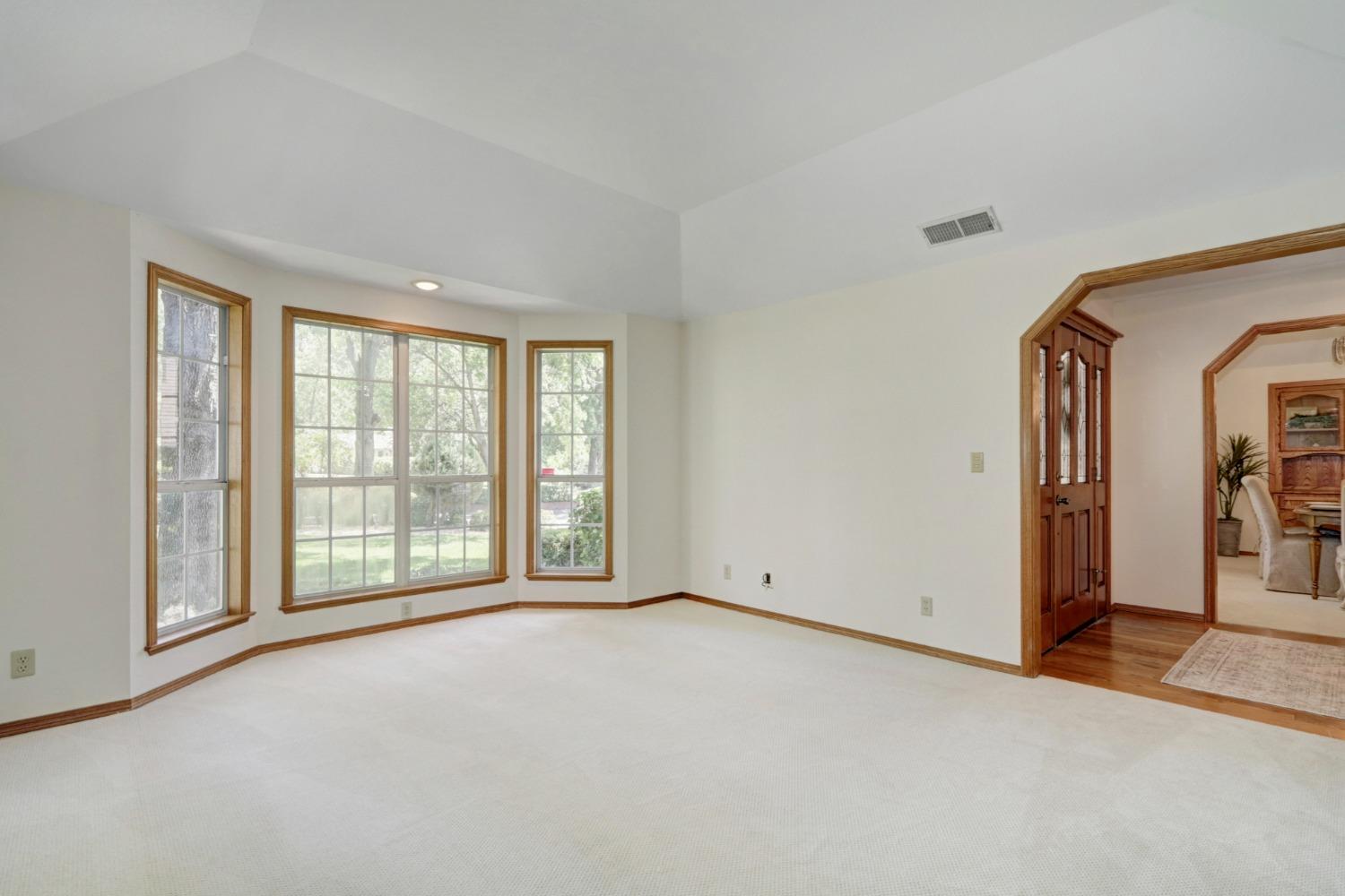 6810 Bell Drive