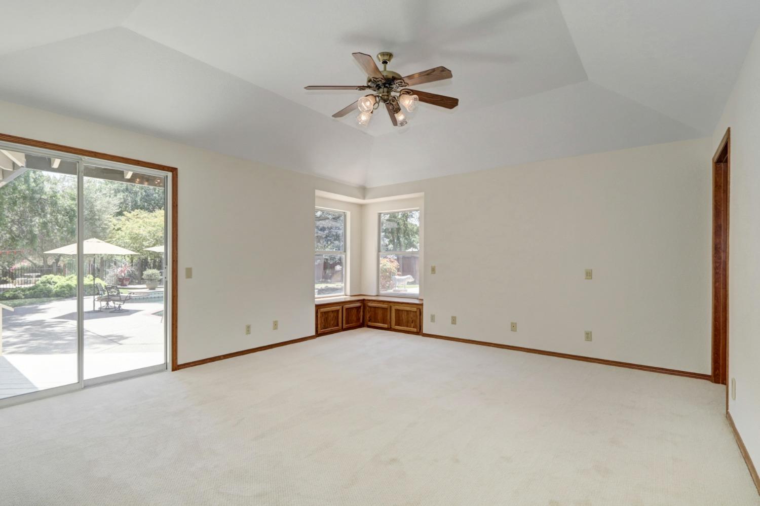 6810 Bell Drive