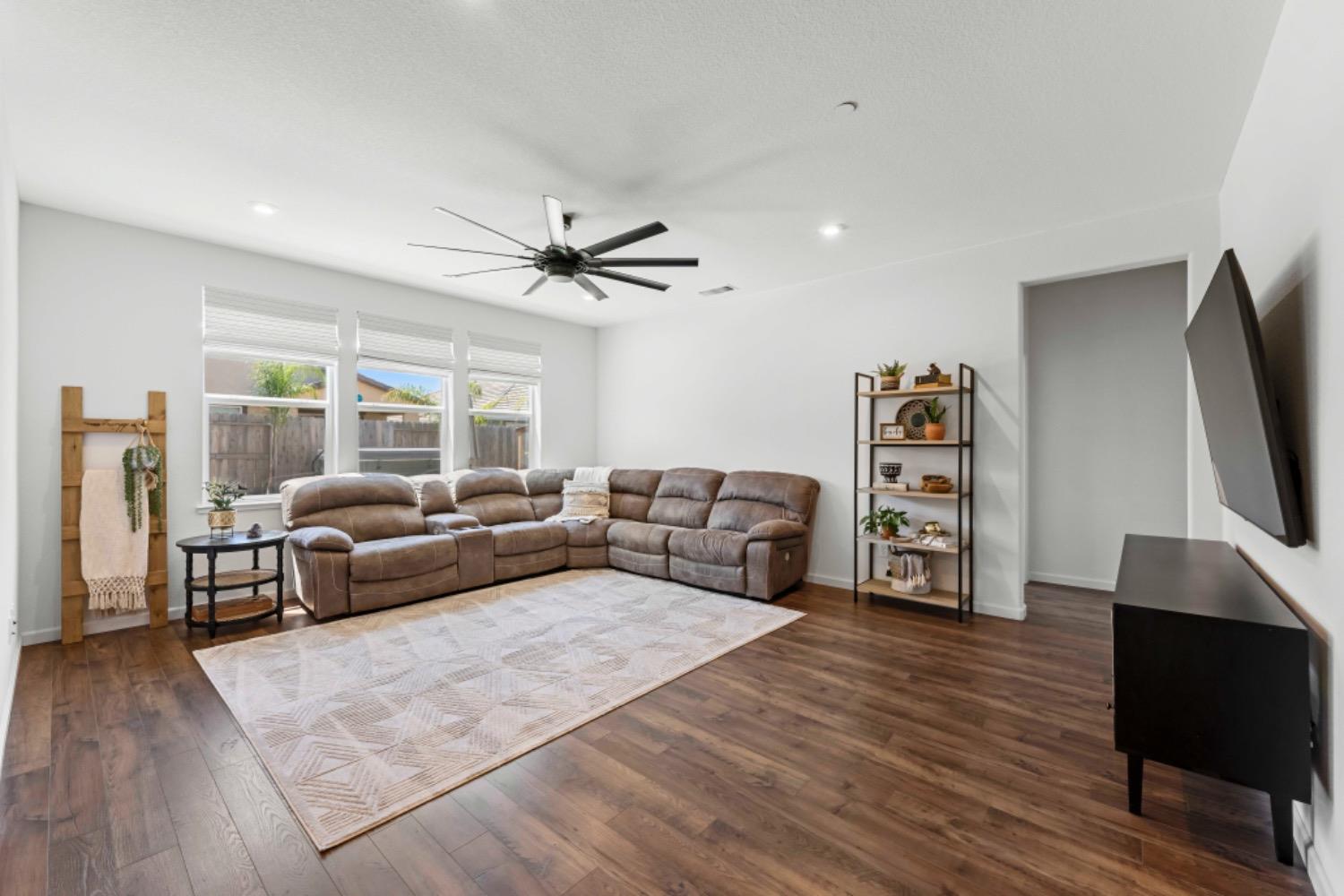 105 Ridgecrest Court