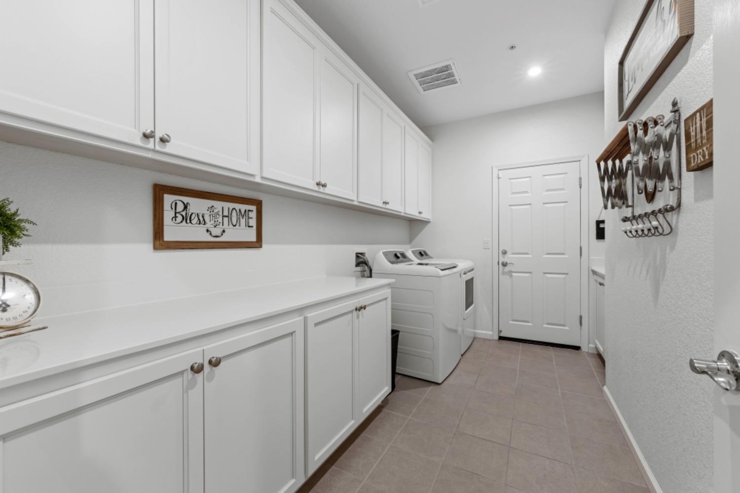 105 Ridgecrest Court