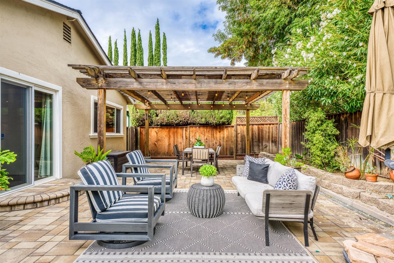 4344 Beechmont Avenue