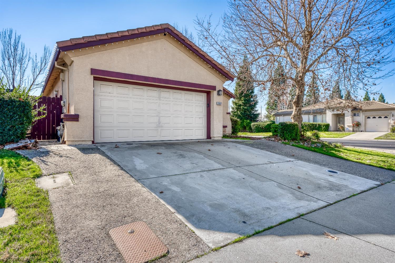 1597 Arncliffe Way