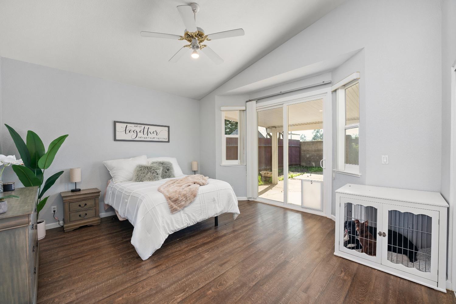 1597 Arncliffe Way