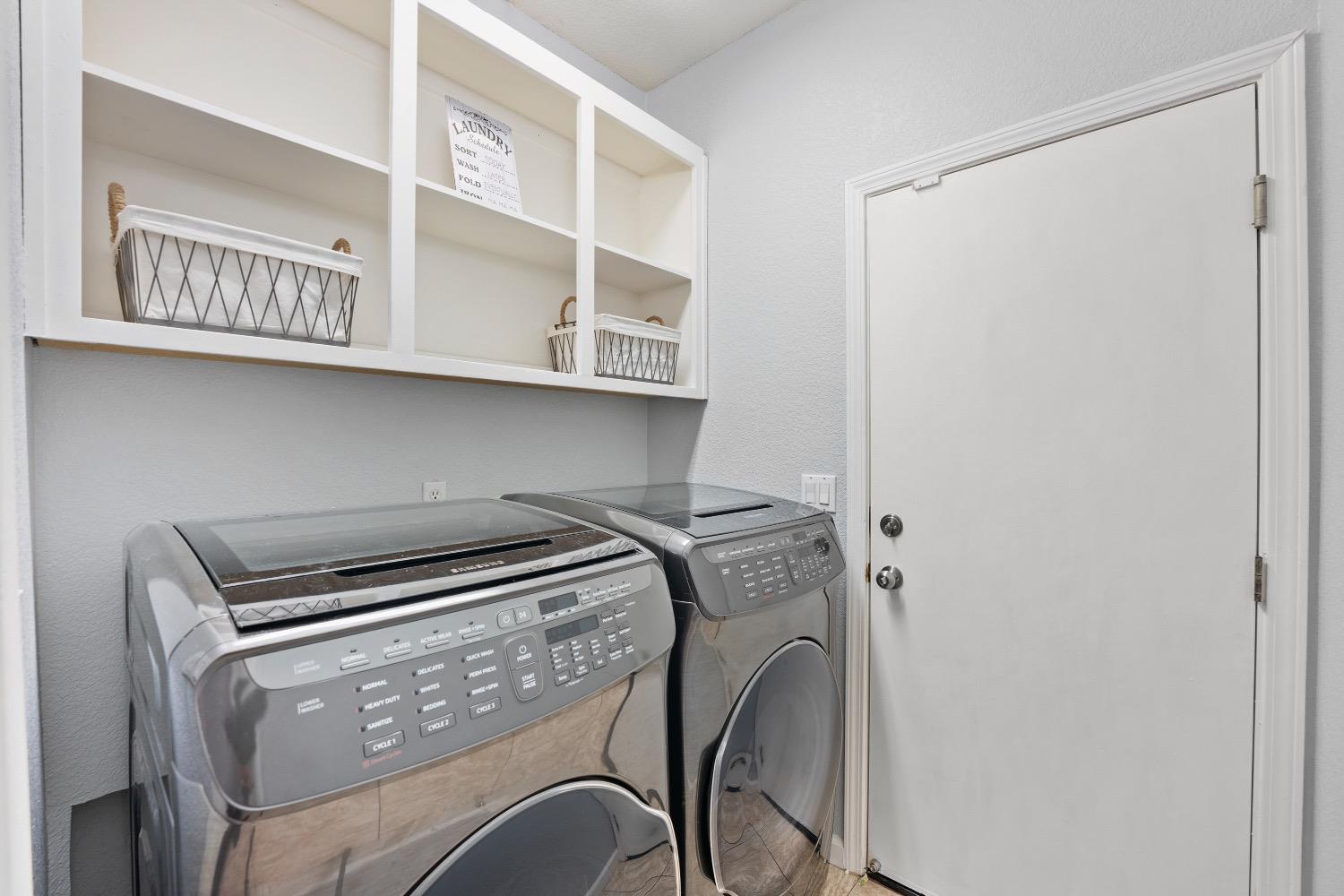 1597 Arncliffe Way