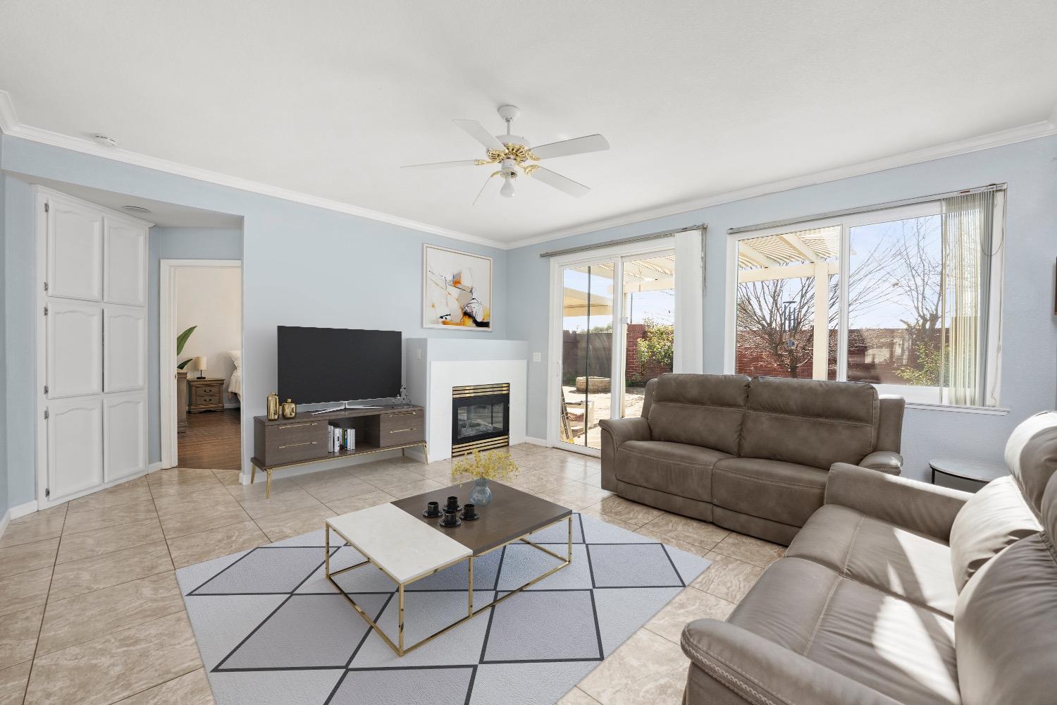 1597 Arncliffe Way