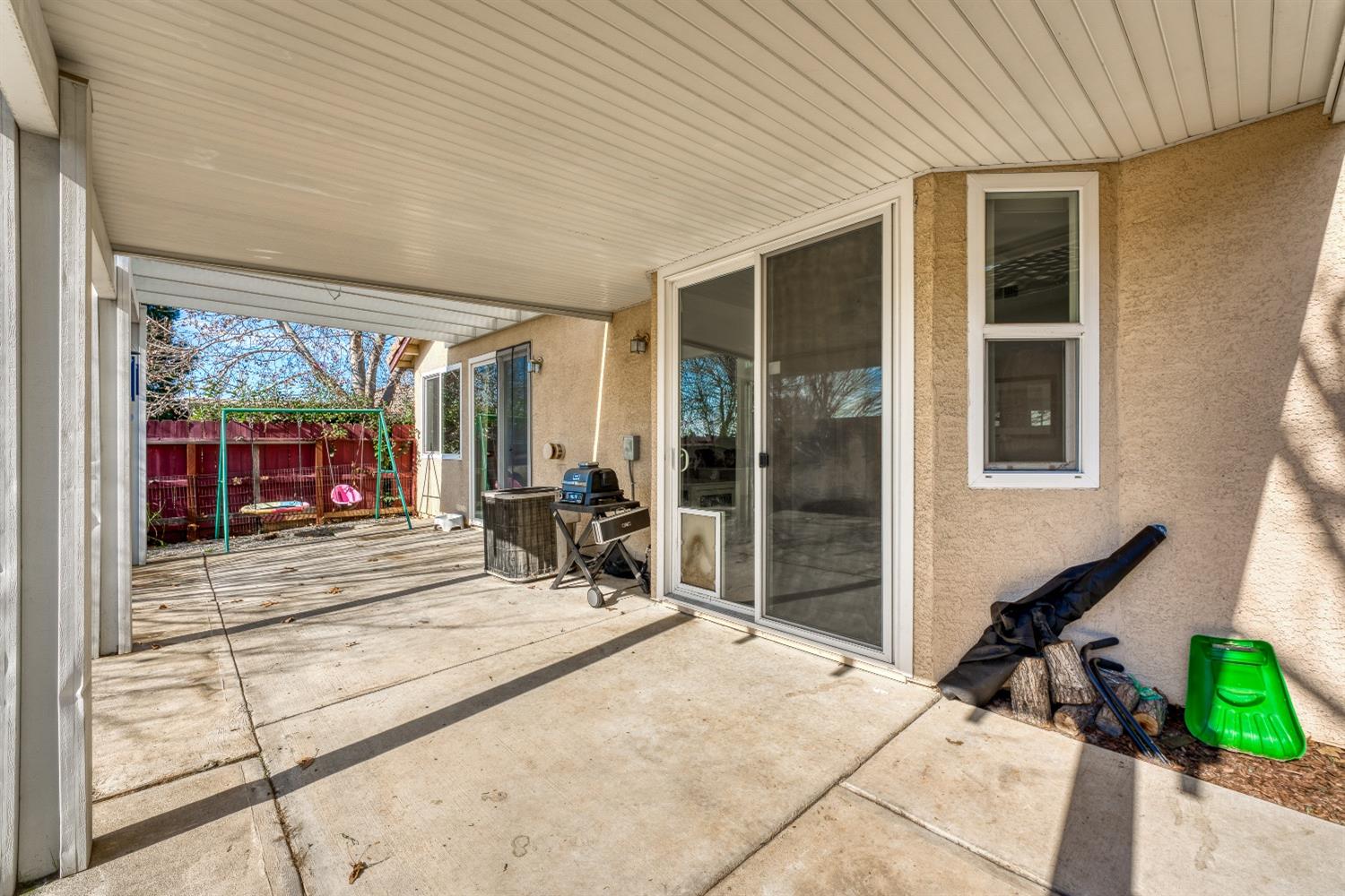 1597 Arncliffe Way