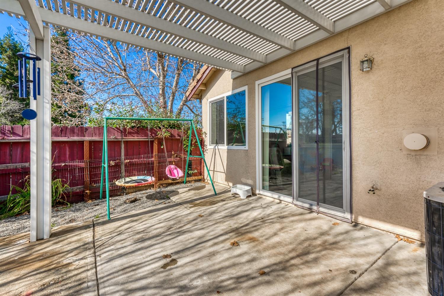 1597 Arncliffe Way