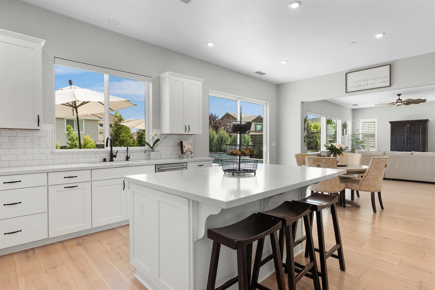 5420 Coulter Court