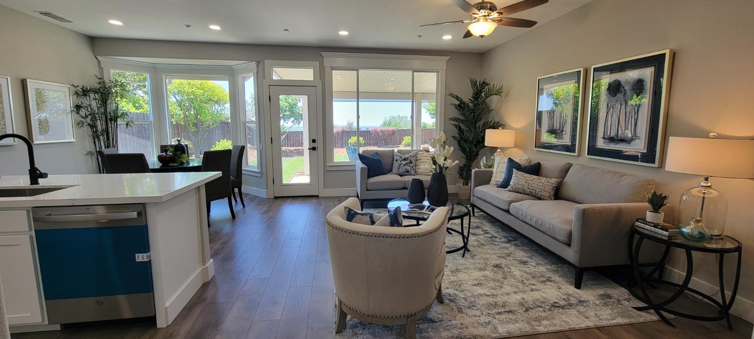 2809 Black Oak Drive
