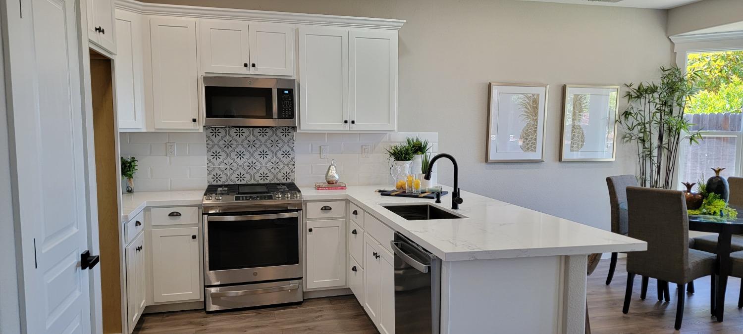 2809 Black Oak Drive